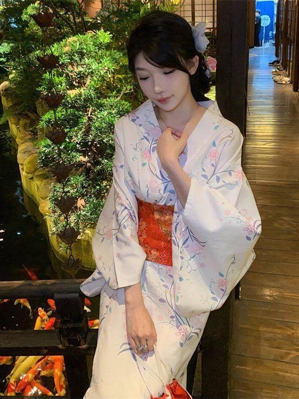 Traditional Japanese Kimono St - đánh giá và giá Photography Design